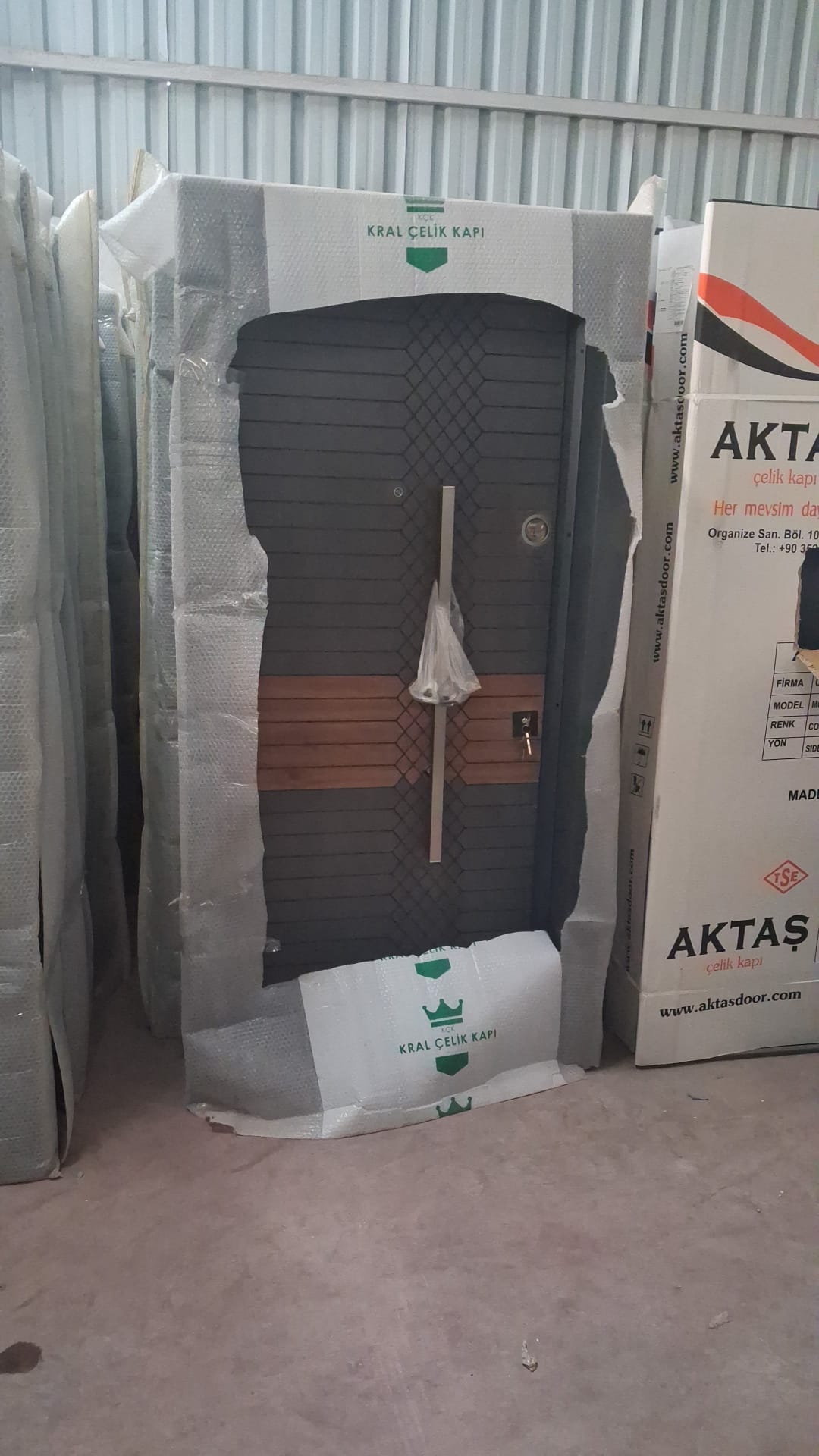 Burhaniye Şahdoor Çelik Kapı